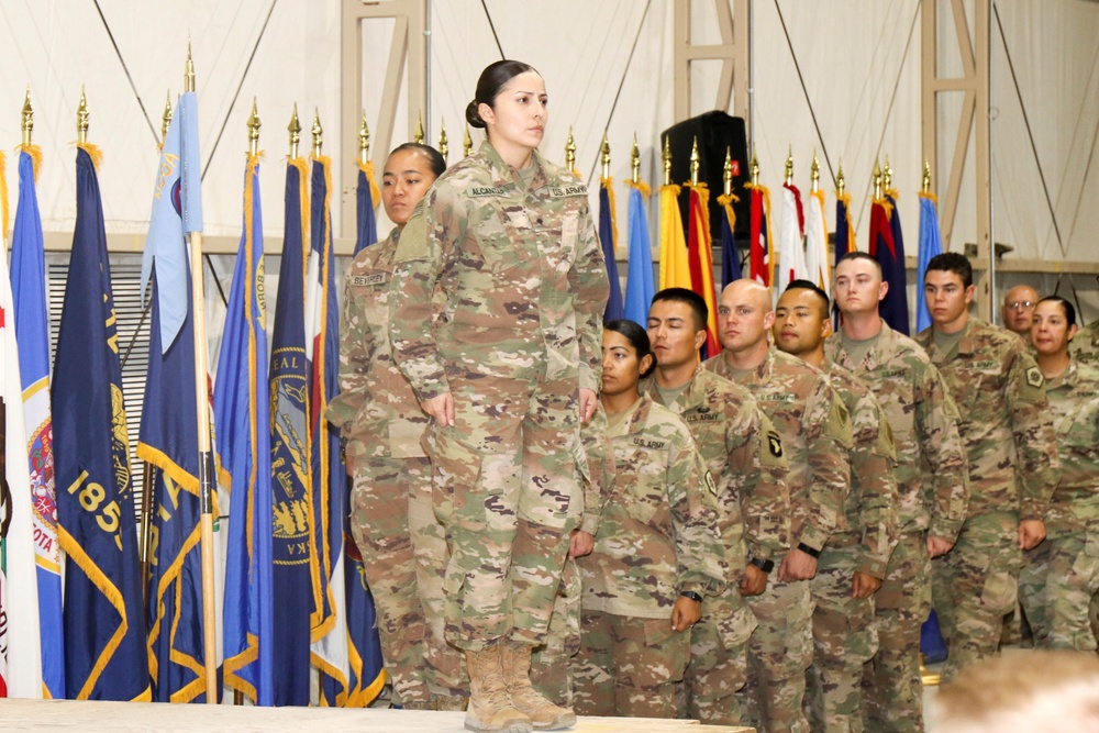 98th Expeditionary Signal Battalion Soldiers graduate Basic Leader Course
