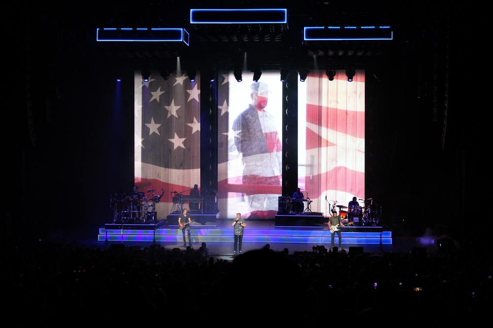 Rascal Flatts honor Massachusetts National Guard Soldiers