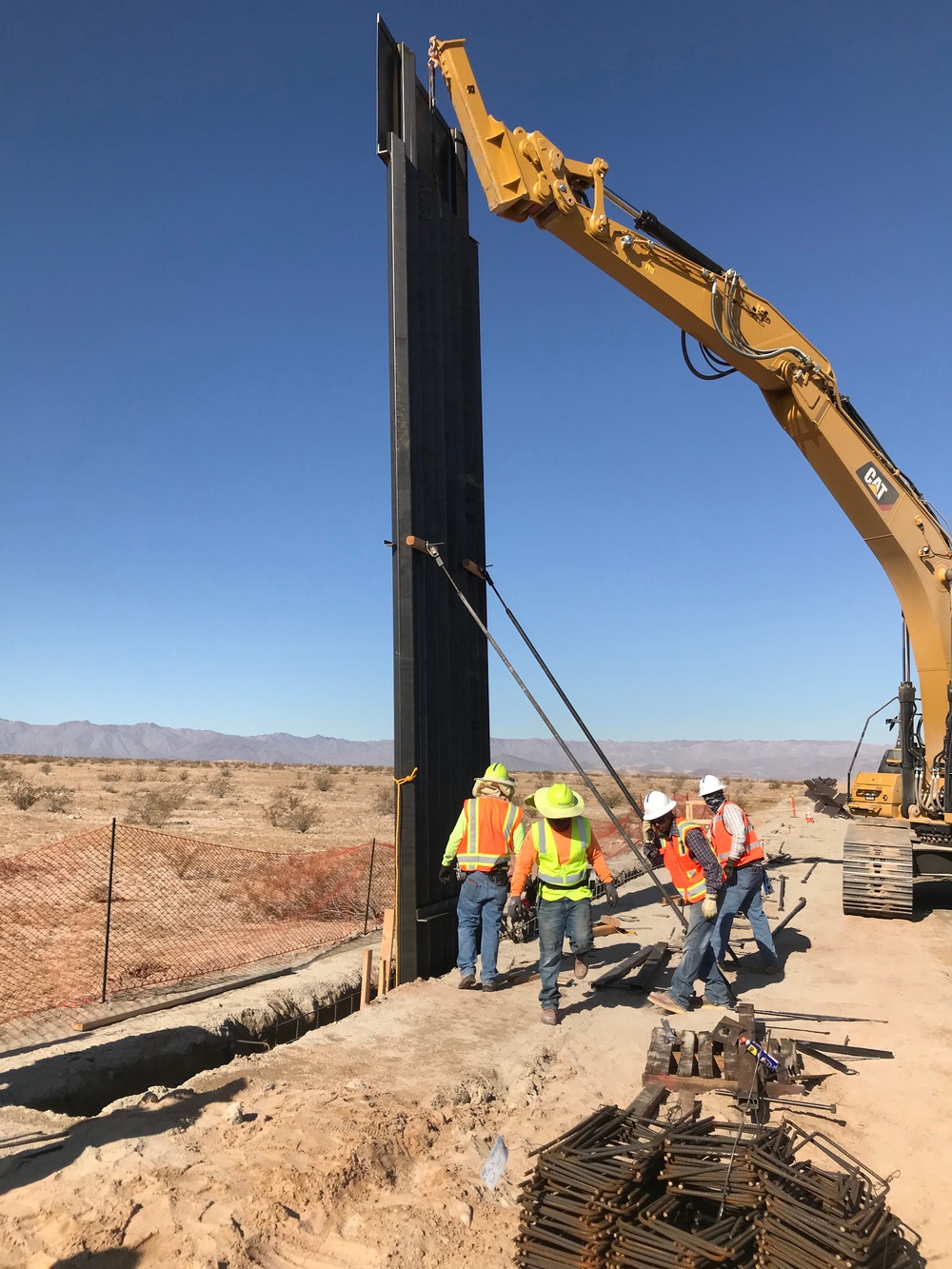 TF Barrier: El Centro first panels (11 of 17)