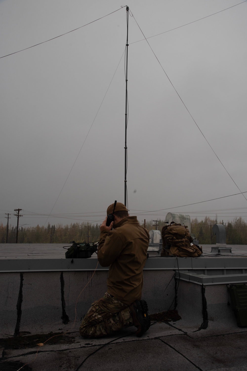 EOD Group One Communications Team Tests High-Frequency Radio Communication Capabilities