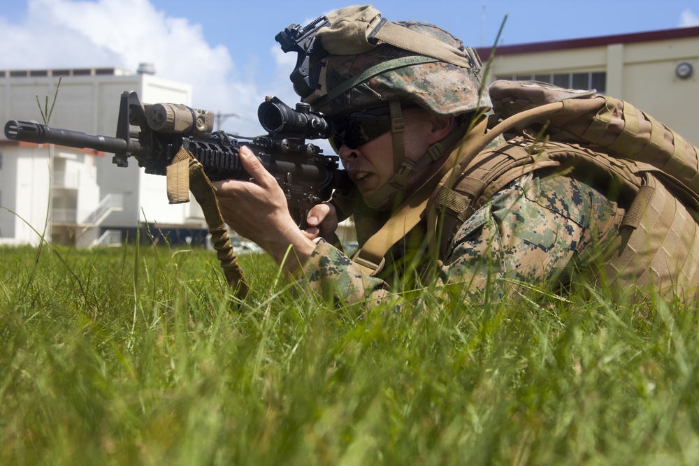 31st MEU BLT 2/1 conducts fire and maneuver training