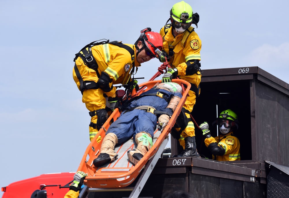 USAG Japan works with Japanese emergency services during disaster drill