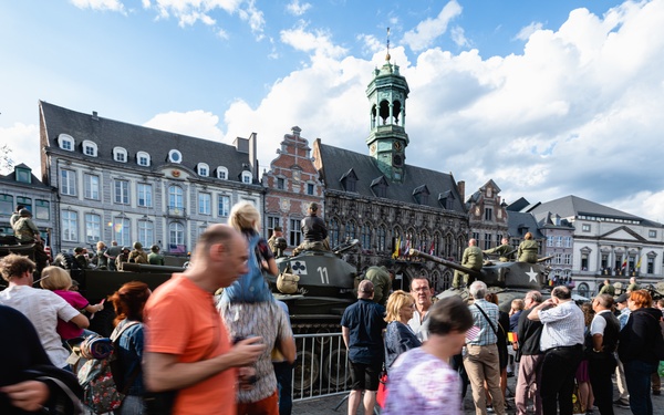 Tanks in Mons 2019
