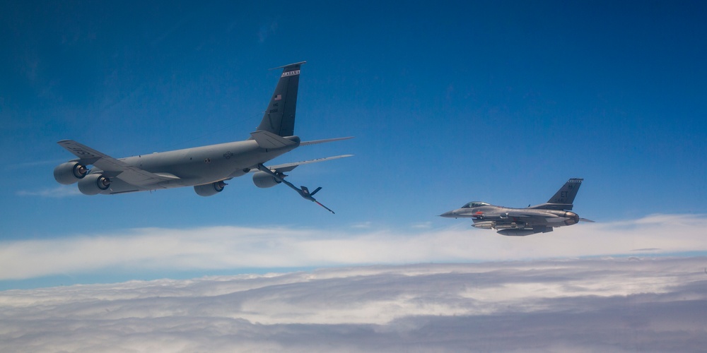 F-16 approaches KC-135R for fuel during test mission