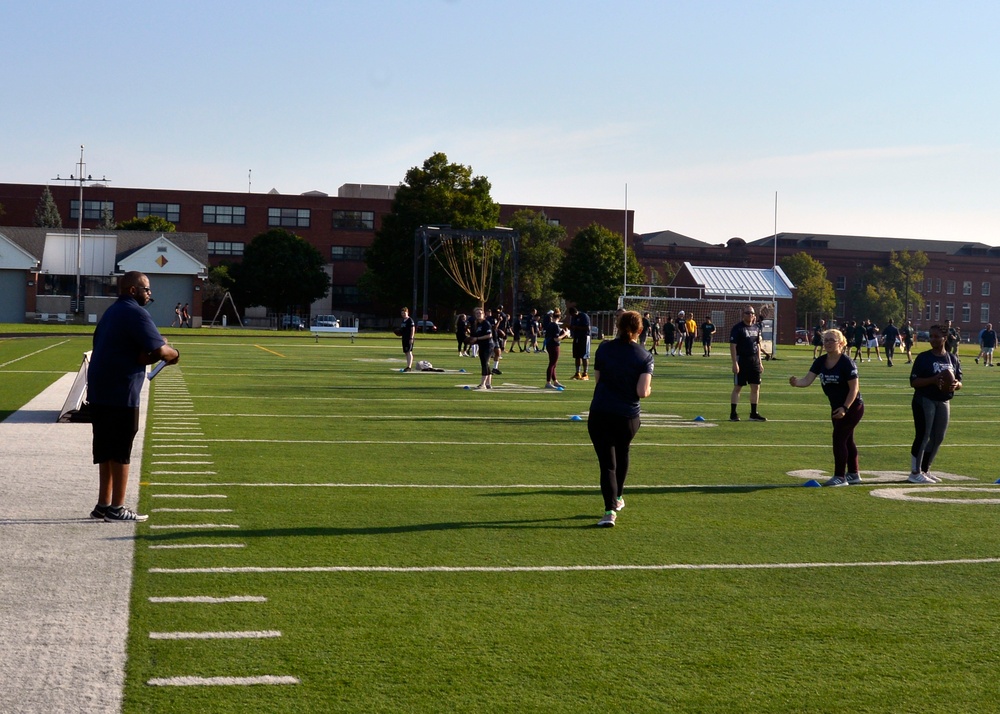 Jordy Nelson, Brian Urlacher sign on for Salute to Service NFL Boot Camp