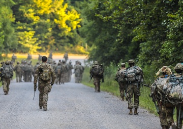 U.S. Army Special Forces partner with Screaming Eagles for raid, reconnaissance exercise