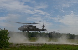 Indiana infantry battalion ends annual training with an air moblie extraction. [Image 6 of 8]