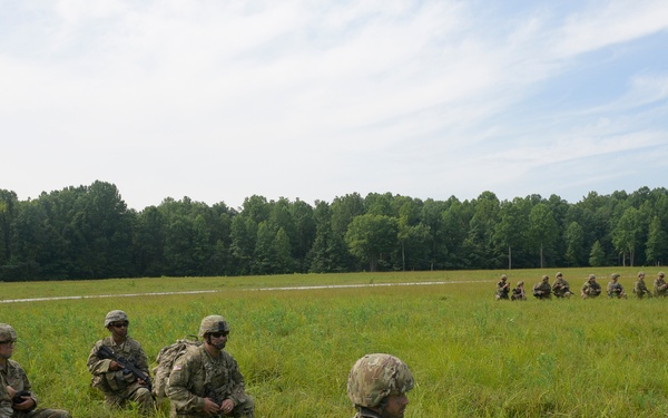 Indiana infantry battalion ends annual training with an air moblie extraction.