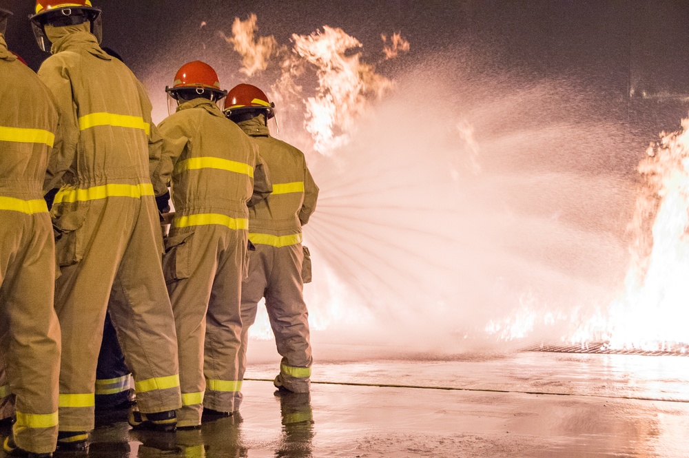 190904-N-TE695-0002 NEWPORT, R.I. (Sept. 4, 2019) -- Officer Candidate School (OCS) class 17-19 here at Officer Training Command, Newport, Rhode Island, (OTCN) conduct battle station drills on Sept. 4, 2019.