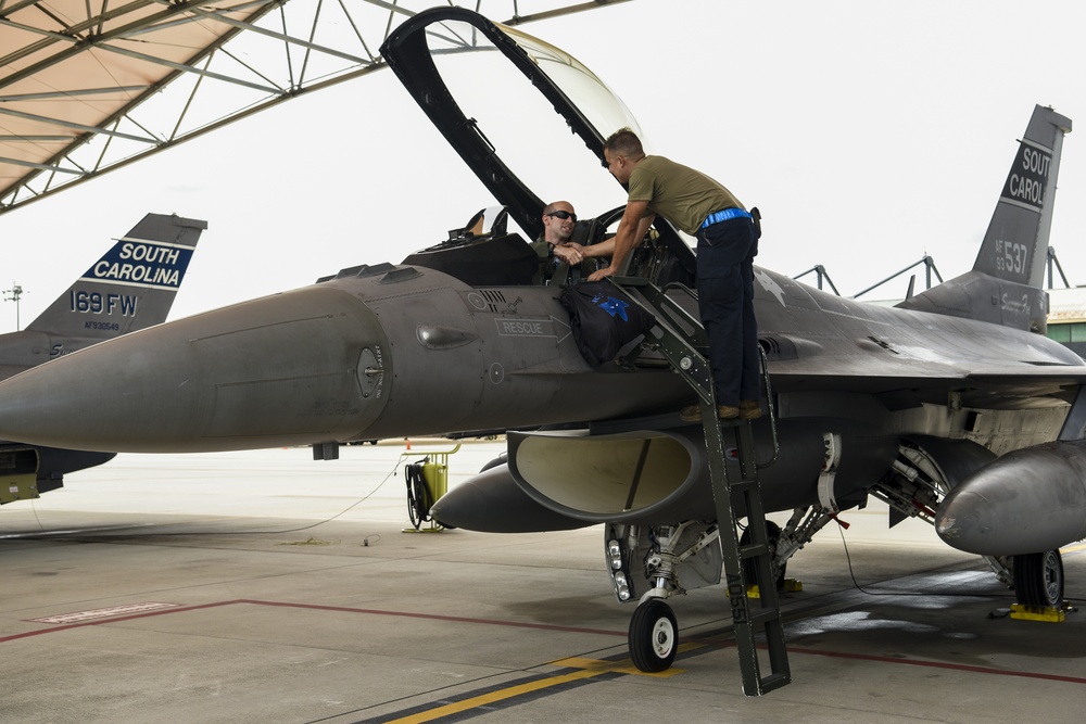 Swamp Fox F-16s evacuate ahead of Hurricane Dorian