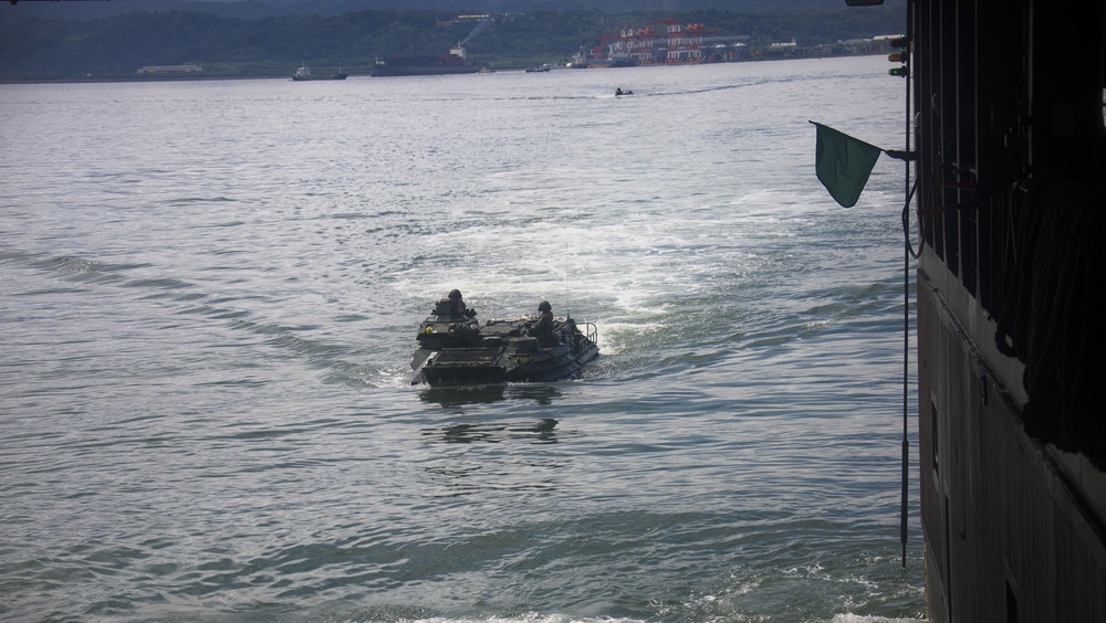 Philippine-U.S. Assault Amphibious Vehicle Subject Matter Expert Exchange