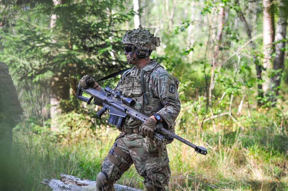 DVIDS - Images - Sky Soldier Patrols Through Woods [Image 7 of 8]