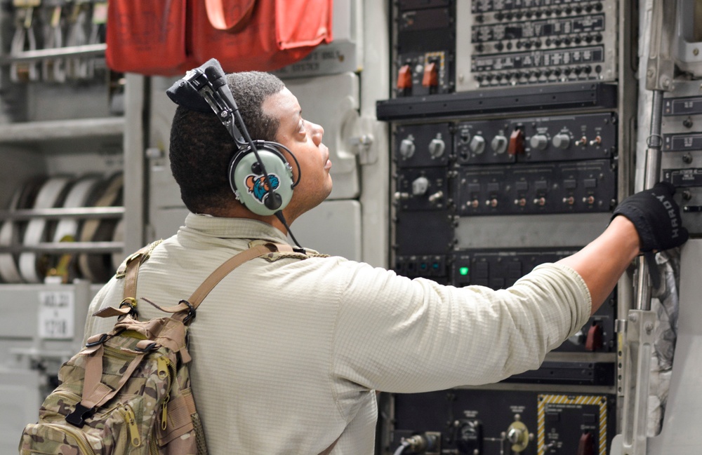 145th Airlift Wing's MXG Trains In The Land of the Midnight Sun