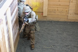 Shoothouse creates realistic training scenario for Soldiers [Image 5 of 10]