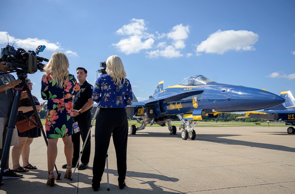 Blue Angels Arrive During St. Louis Navy Week