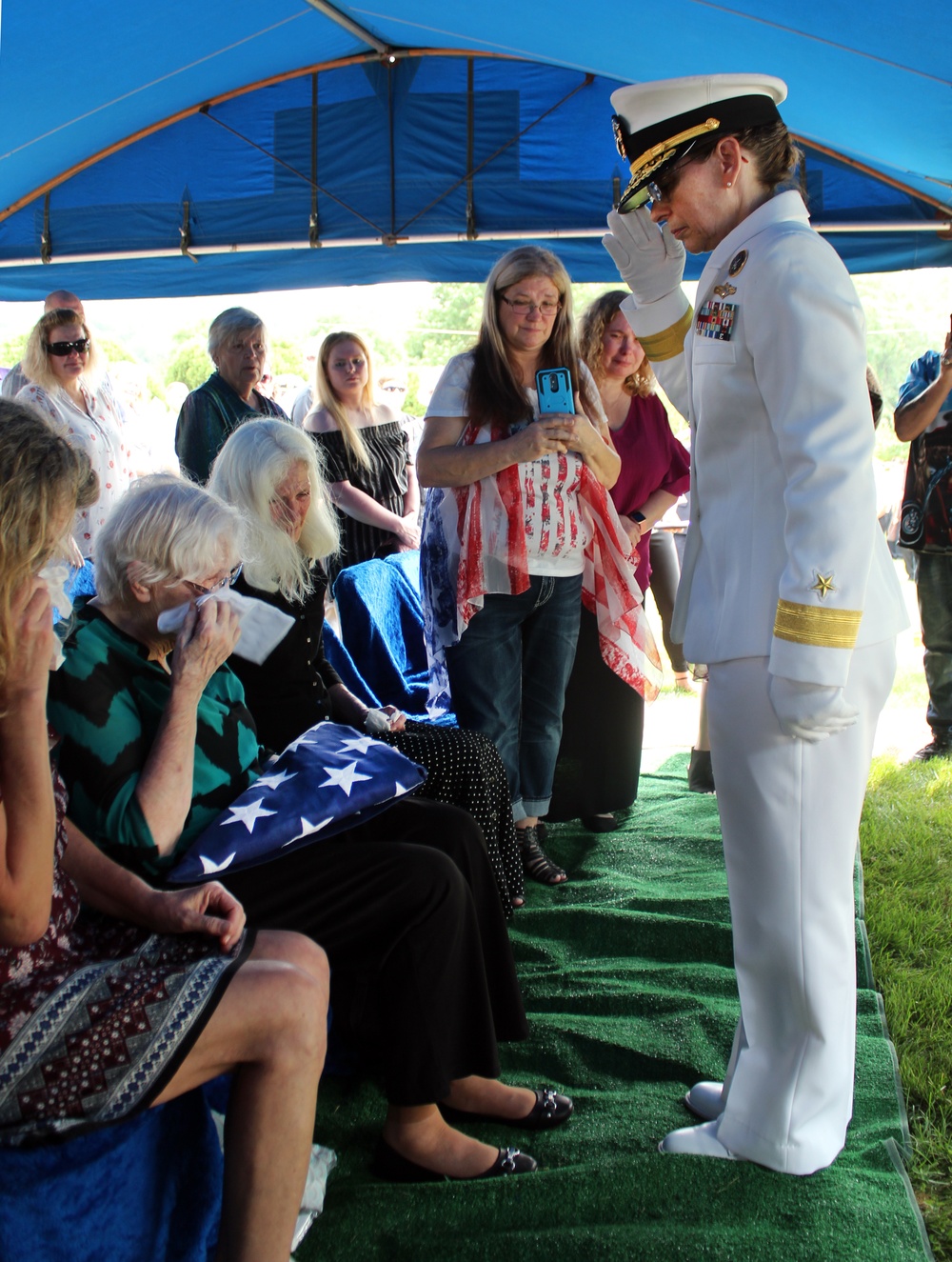 Sailor killed at Pearl Harbor returns home to Iowa decades later