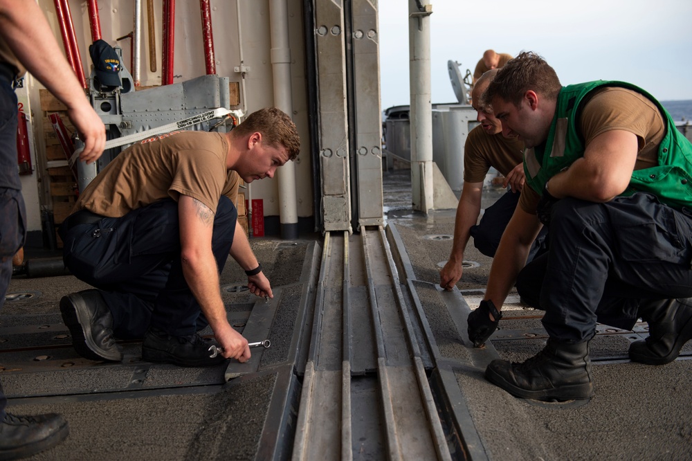 Laying Deck