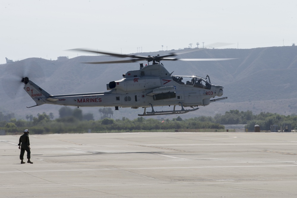 Camp Pendleton aviators conduct flight ops