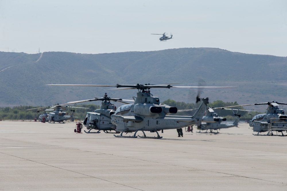 Camp Pendleton aviators conduct flight ops