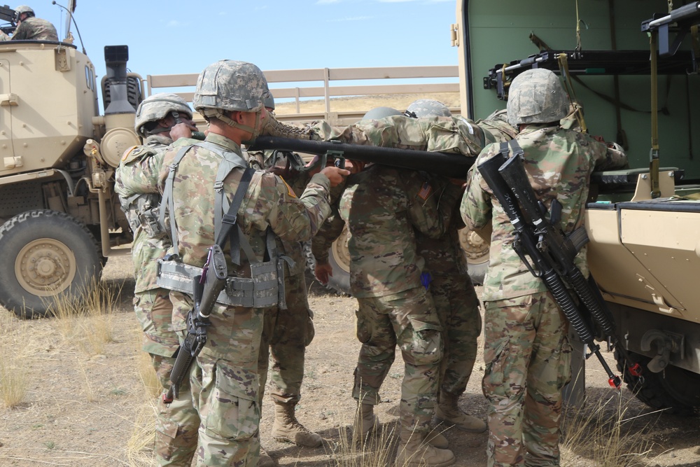 Guardsmen conduct medical evacuation training