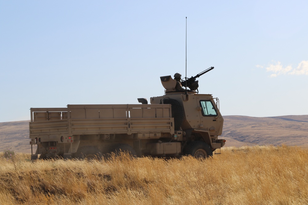 Guardsmen conduct medical evacuation training