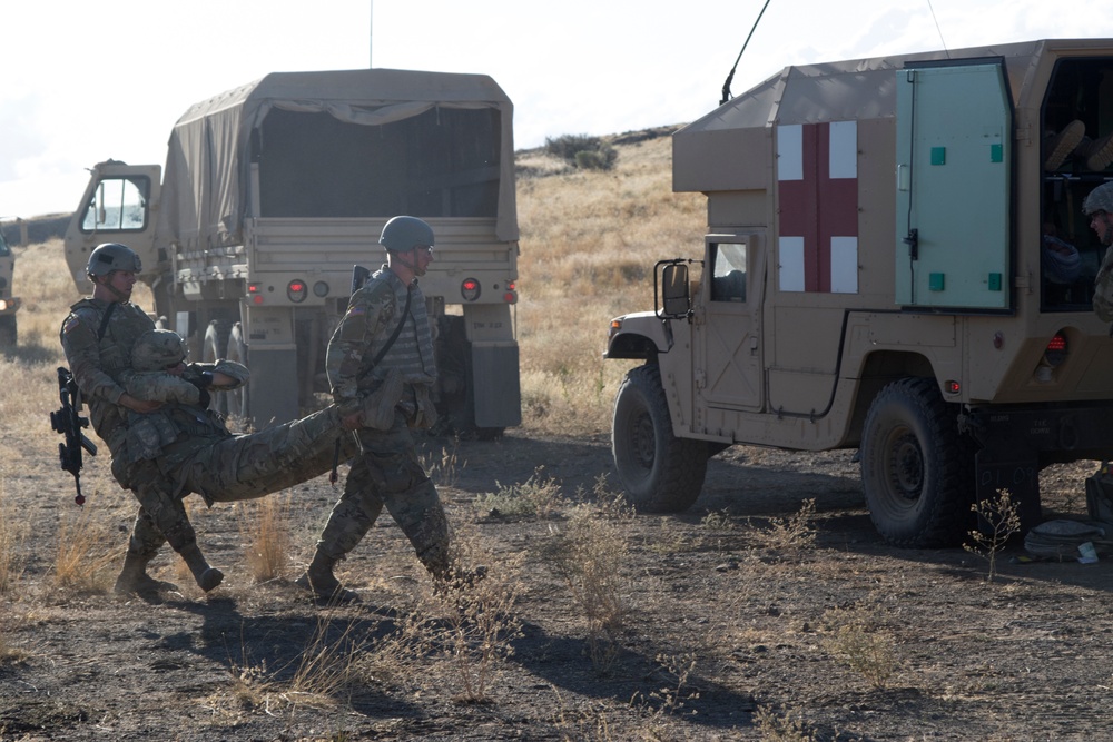 Guardsmen conduct medical evacuation training