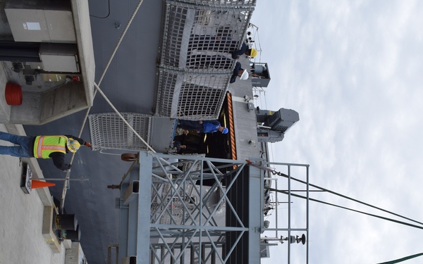 USS Billings Pulls into SUBASE New London
