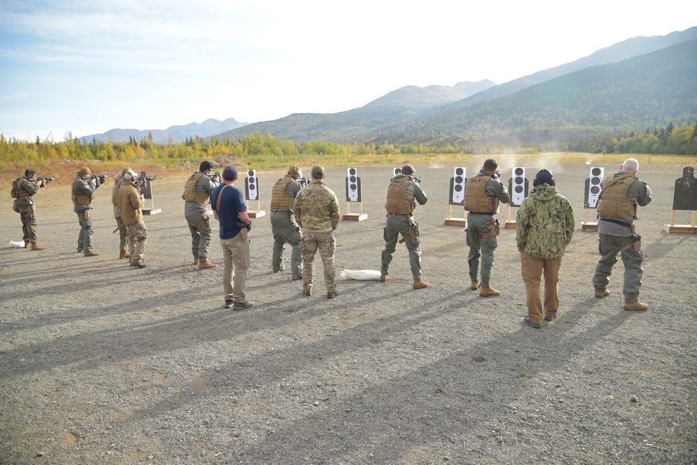 EOD Group One Sailors Conduct M4 Small Arms Training