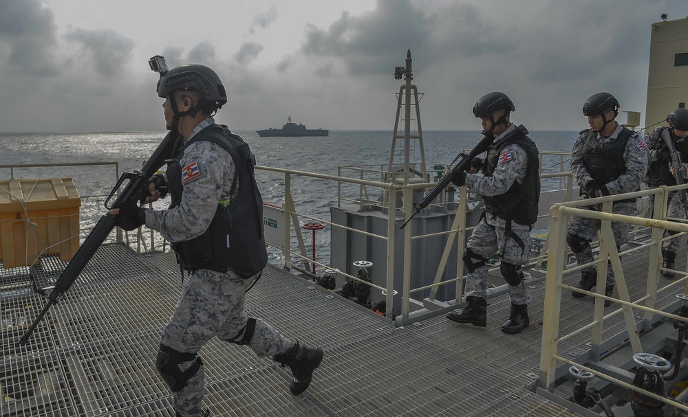 U.S. and Royal Thai Navy conduct VBSS training as part of the first AUMX