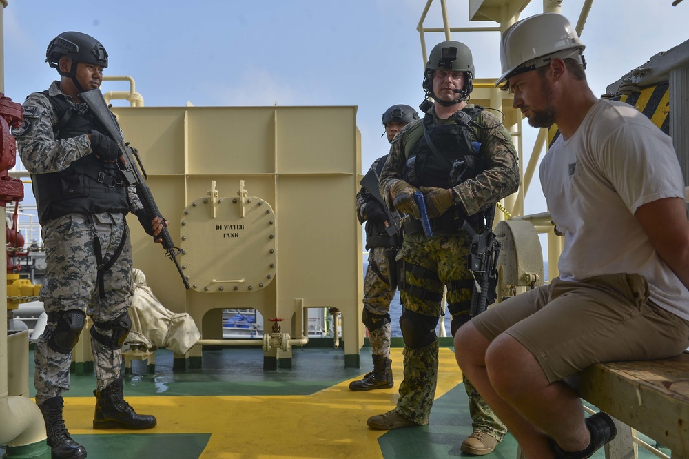 U.S. and Royal Thai Navy conduct VBSS training as part of the first AUMX