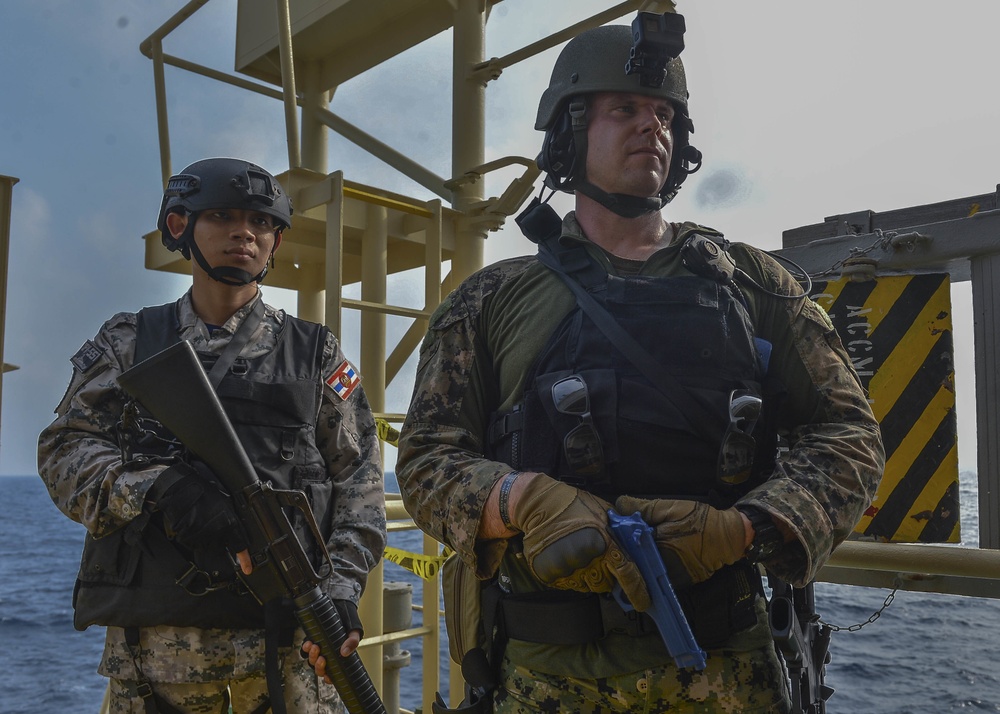 U.S. and Royal Thai Navy conduct VBSS training as part of the first AUMX
