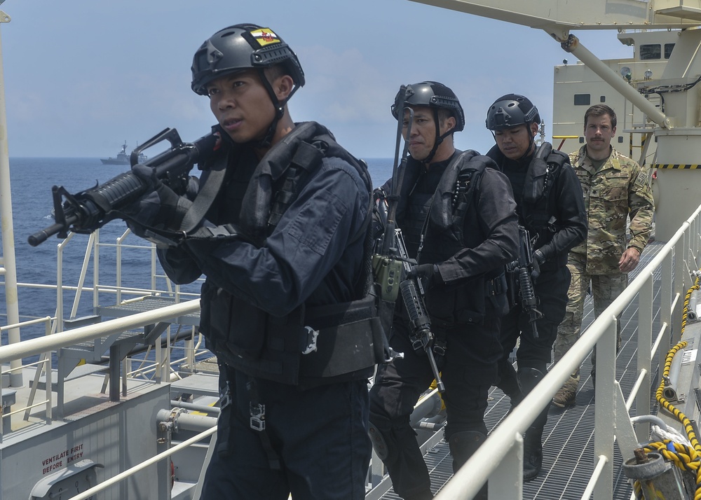 U.S. and Royal Brunei Navies conduct VBSS Training as part of AUMX