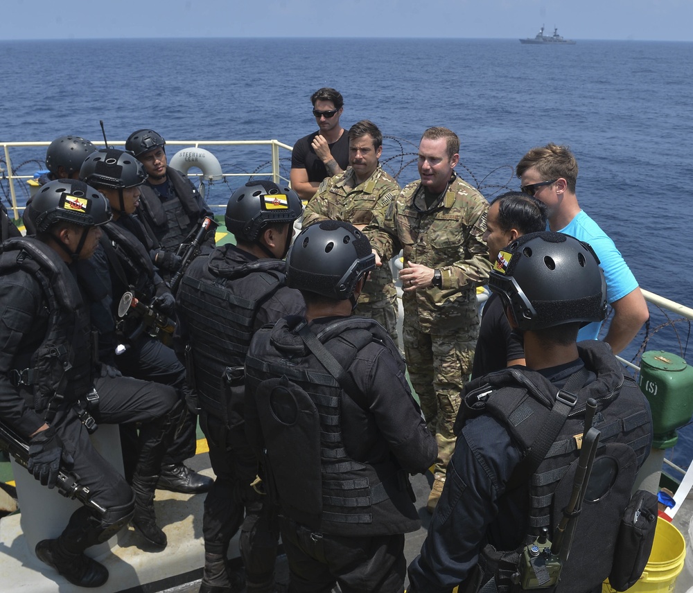 U.S. and Royal Brunei Navies conduct VBSS Training as part of AUMX