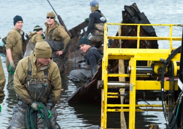 MDSU 1 Dismantles F/V Heritage