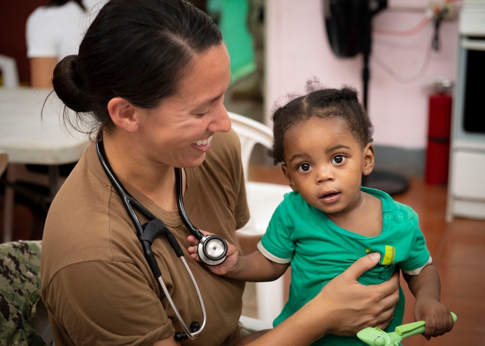 USNS Comfort visits Cedros, Trinidad