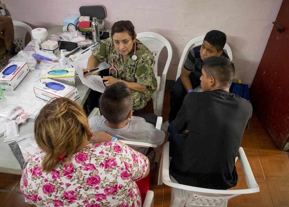 USNS Comfort visits Cedros, Trinidad