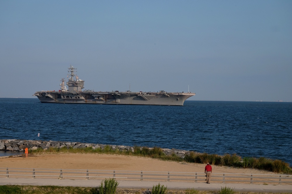 USS Dwight D. Eisenhower (CVN 69) returns to Norfolk from Hurricane Dorian Sortie