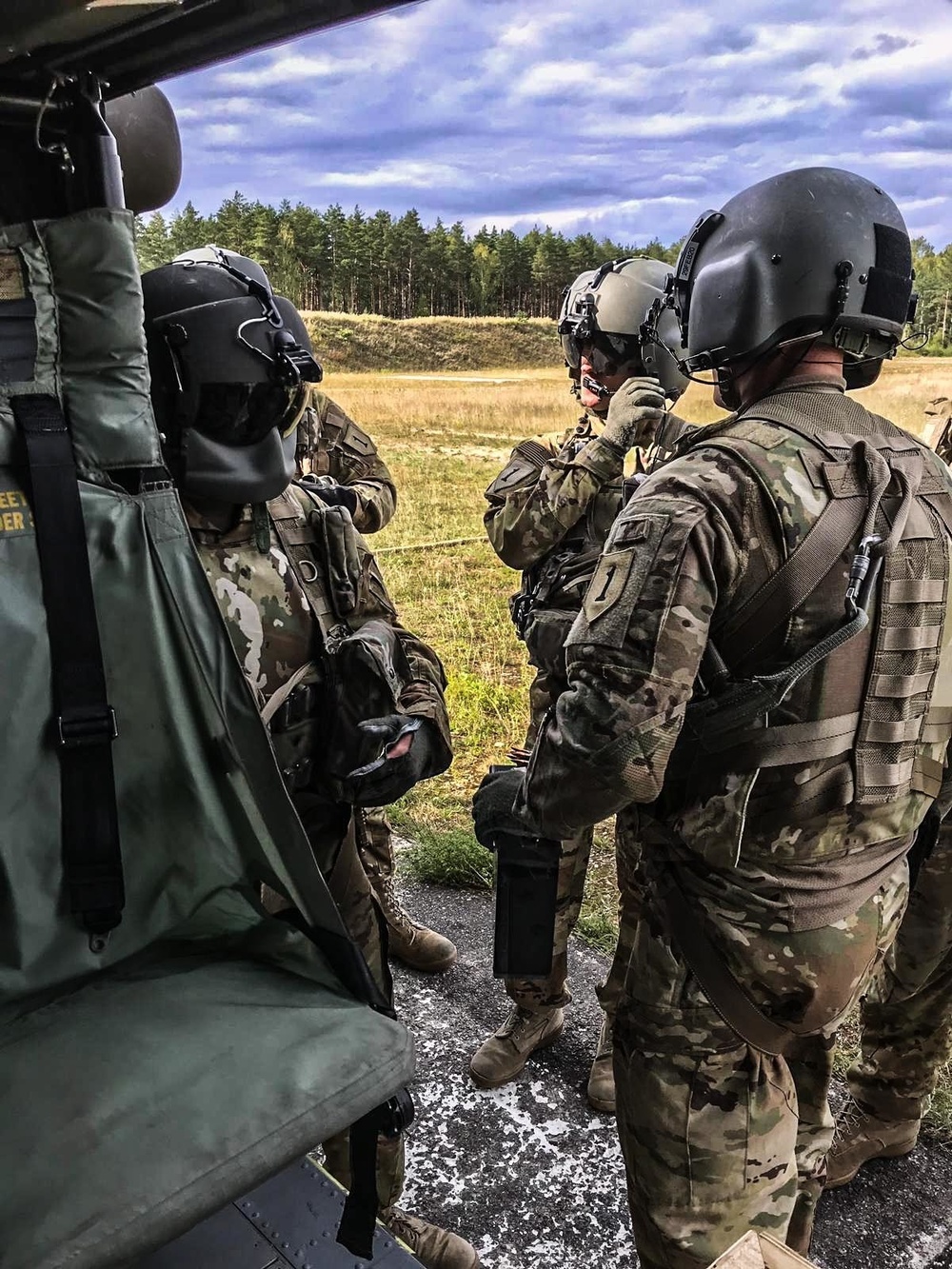 1CAB Air Crews Hone Aerial Gunnery Skills