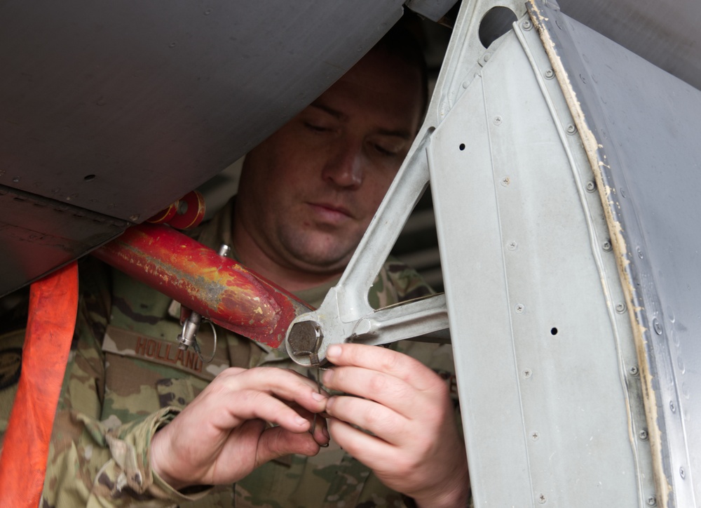 307th Bomb Wing preps for dual exercises