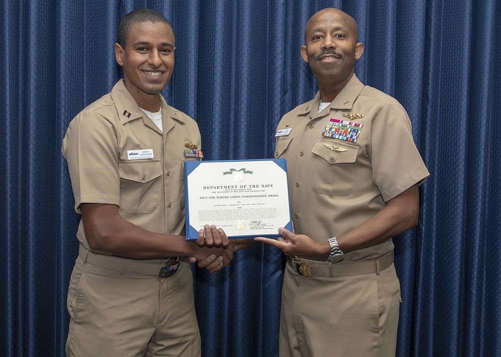 Indianapolis Native Receives Navy Commendation Medal