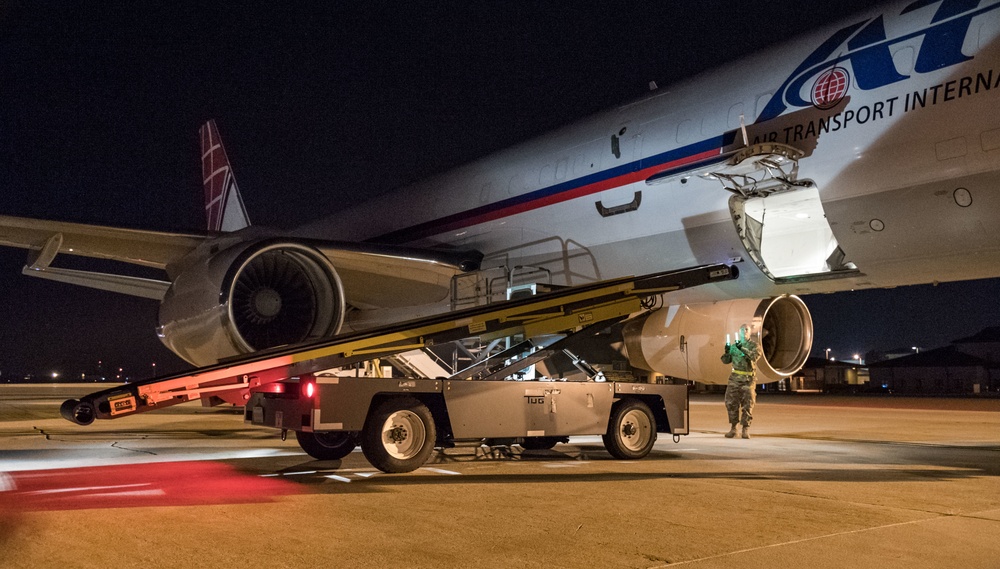 Mobility Guardian 2019: CRAF 757 delivers personnel, cargo