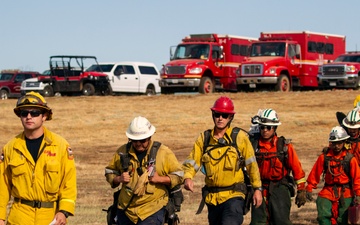 Cal Guard takes handcrews to Red Bank Fire