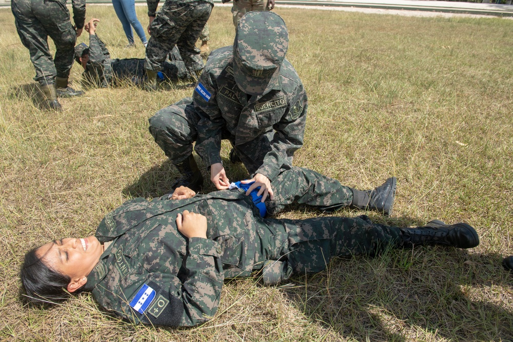 U.S. Navy Promotes Medical Readiness in Honduras