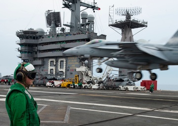 Navy Air Wing Squadrons Return to 'Mighty Ike' for Training