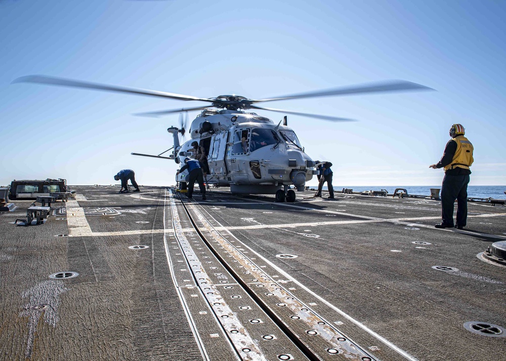 USS Gridley and HNLMS Van Speijk Conduct Flight Operations