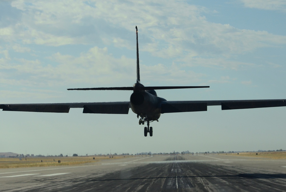 ACC commander immersed in U-2 reconnaissance mission