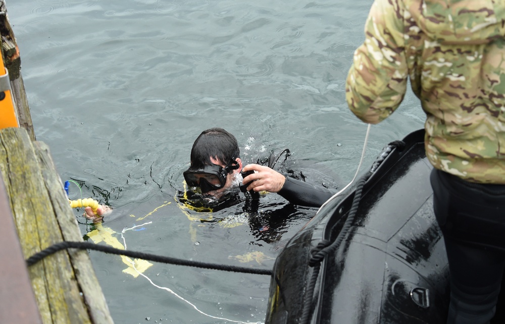 EODMU 8 Sailors Locate and Dispose Underwater Training Mines During Exercise Northern Coasts 2019