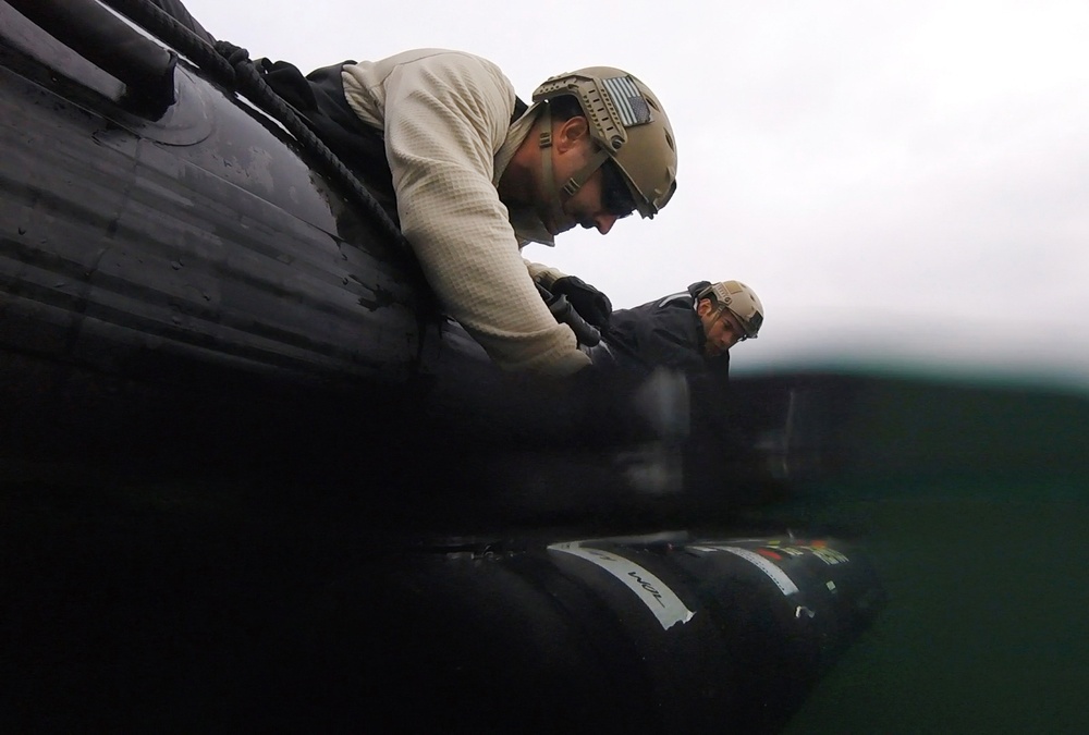 MDSU 2 Sailors Deploy UUVs During Exercise Northern Coasts 2019