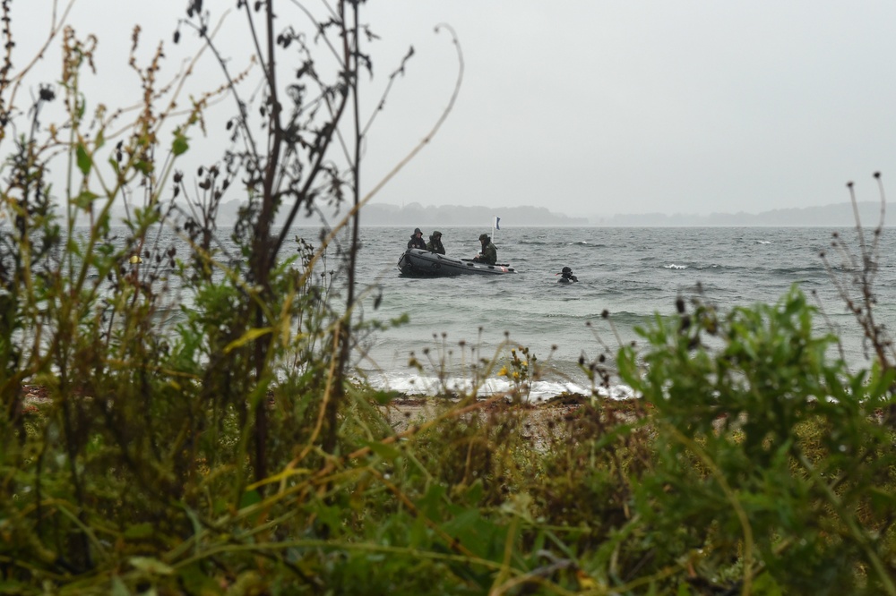 Canadian Clearance Divers Participate in Exercise Nothern Coasts 2019