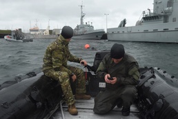 EODMU 8 Sailors Locate and Dispose Underwater Training Mines During Exercise Northern Coasts 2019
